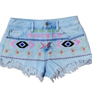 Body Central Jean Shorts Southwestern Embroidered Frayed Fringed Distressed